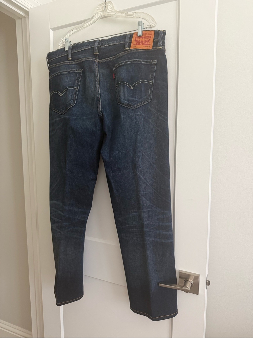 Men’s Levi jeans